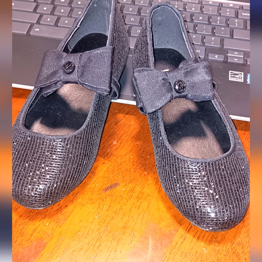 NWOB Little Girls Sparkly Michael Kors Ballet Flats 11